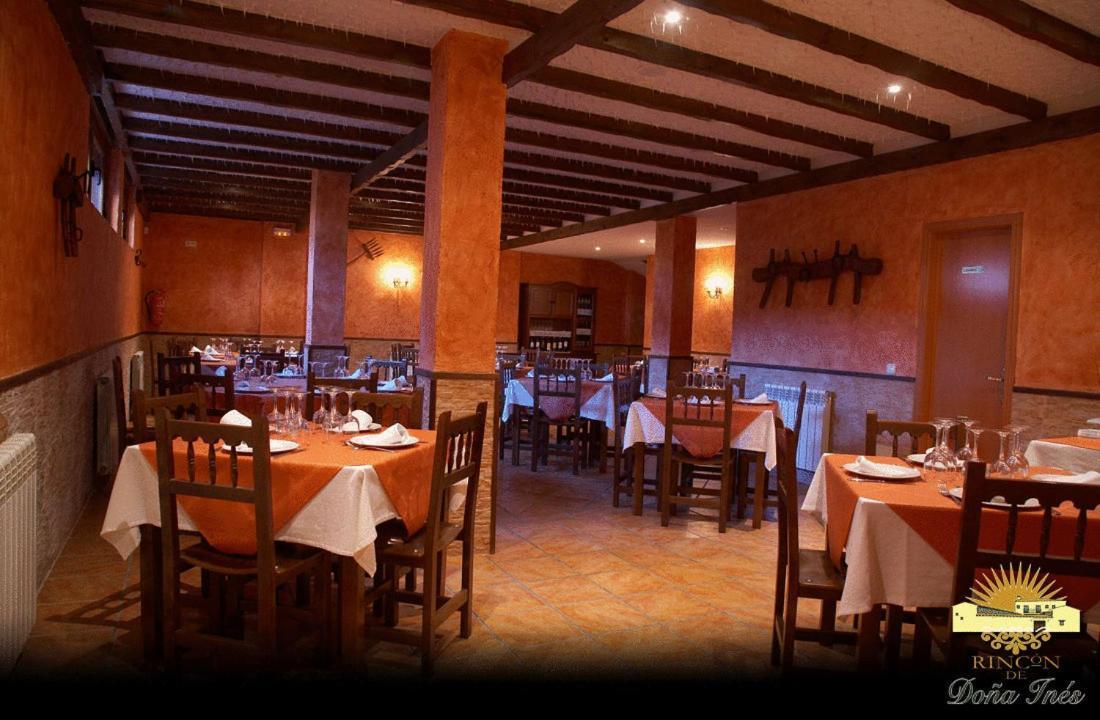Rincon De Dona Ines Hotel Villanueva de la Condesa Luaran gambar