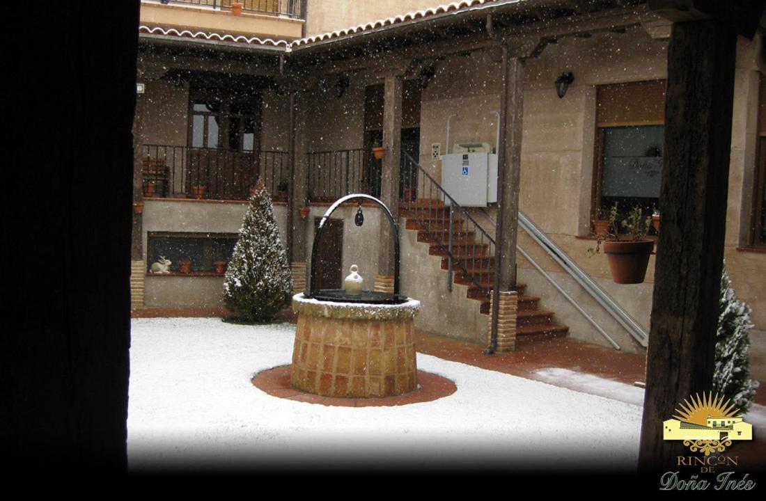 Rincon De Dona Ines Hotel Villanueva de la Condesa Luaran gambar