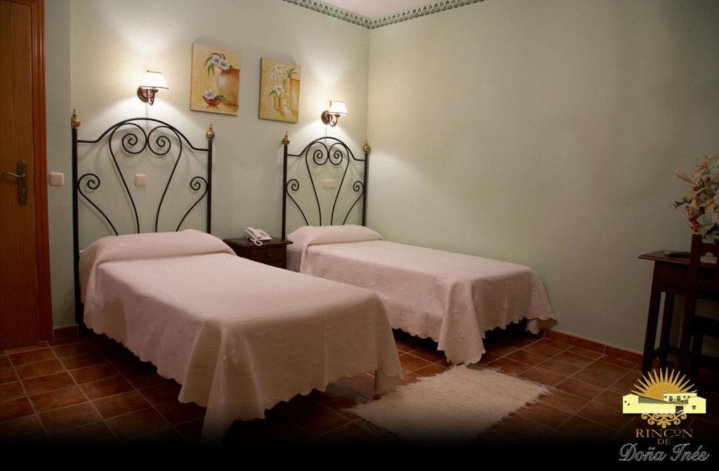 Rincon De Dona Ines Hotel Villanueva de la Condesa Luaran gambar